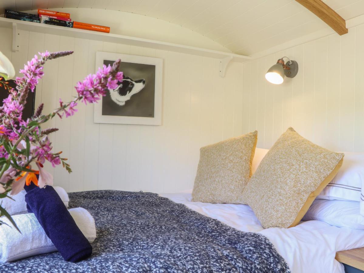 Bosulla Shepherds Hut Penzance Ngoại thất bức ảnh