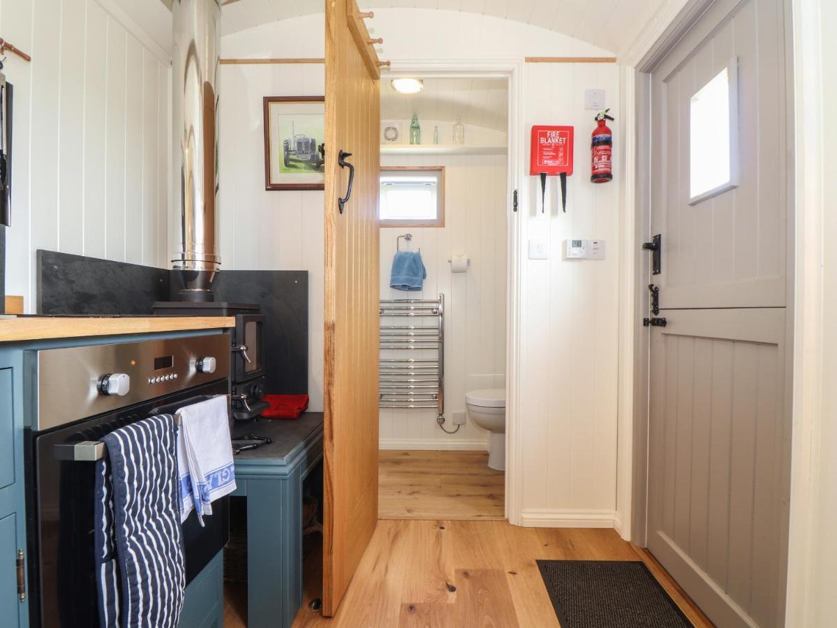 Bosulla Shepherds Hut Penzance Ngoại thất bức ảnh
