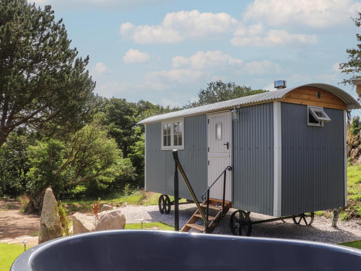 Bosulla Shepherds Hut Penzance Ngoại thất bức ảnh