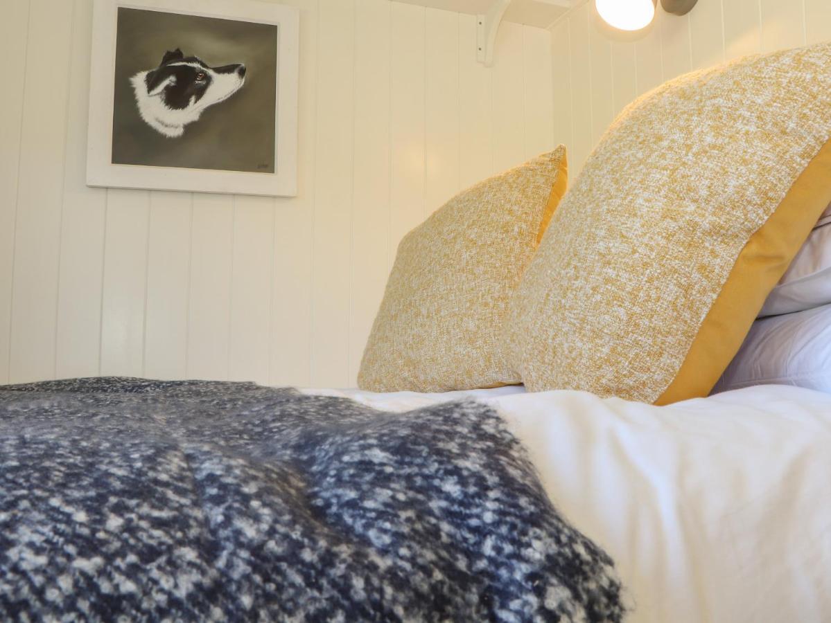 Bosulla Shepherds Hut Penzance Ngoại thất bức ảnh